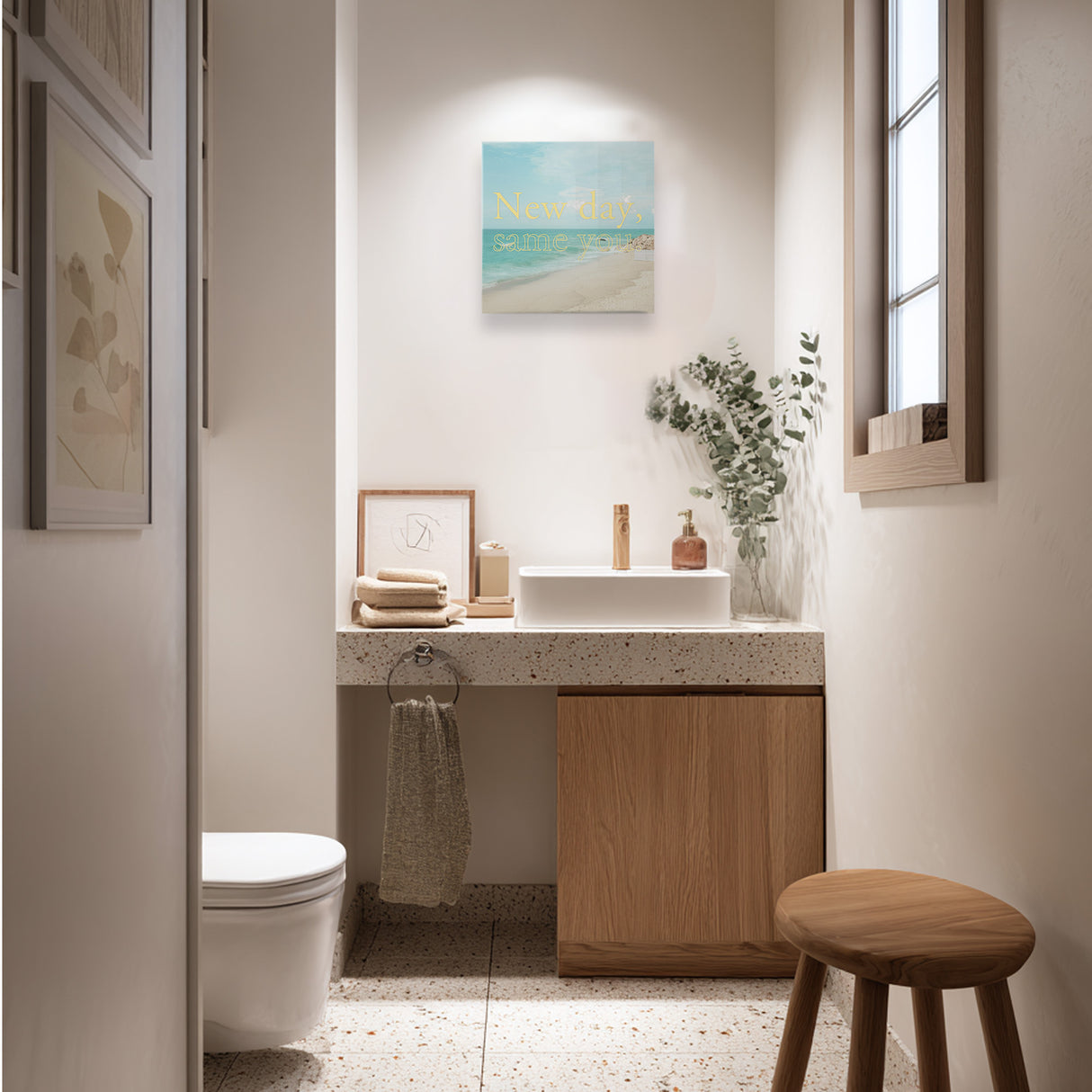 前向きな行動の起点 | 静かな海と優しい色で始まる一日 ― New day, same you.