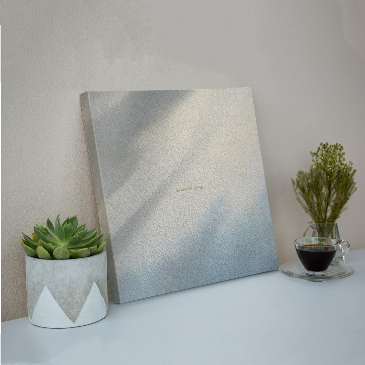 雑念を手放し、集中のスイッチを押す | 「Space to think.」