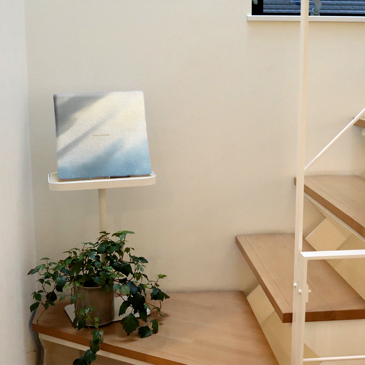 雑念を手放し、集中のスイッチを押す | 「Space to think.」