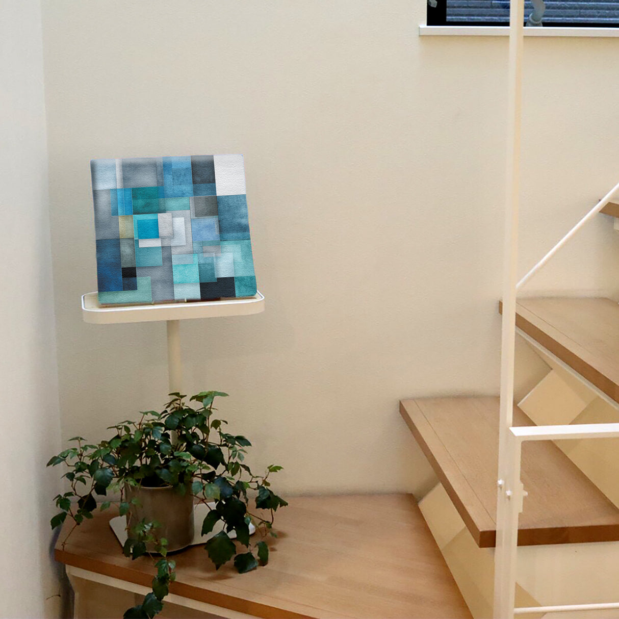 視覚のノイズを抑えながら思考を整理 | 秩序の中の静寂(Silent Order)A