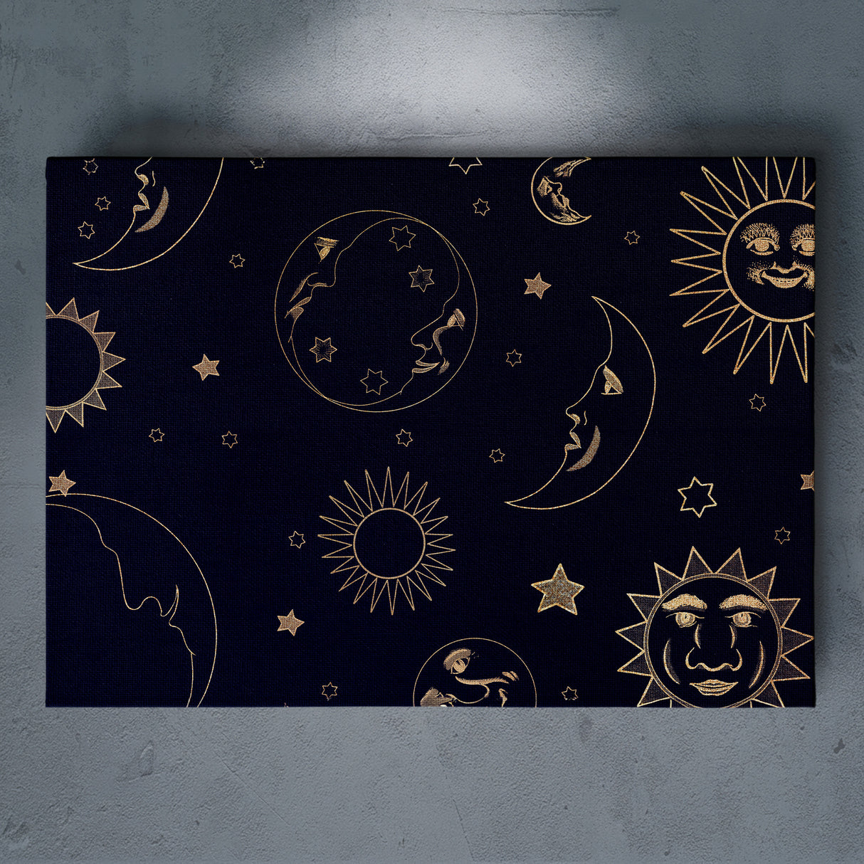 肩の力がふっと抜け、夜がやさしく微笑みかけるように – 月と日のささやき – Celestial Whispers