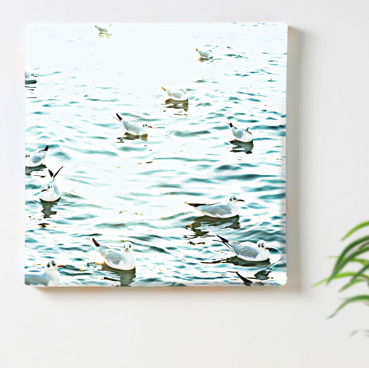 秦義之のファブリックパネル|水面 写真 壁掛け hat-0003 - ArtDeli. アートパネル専門店