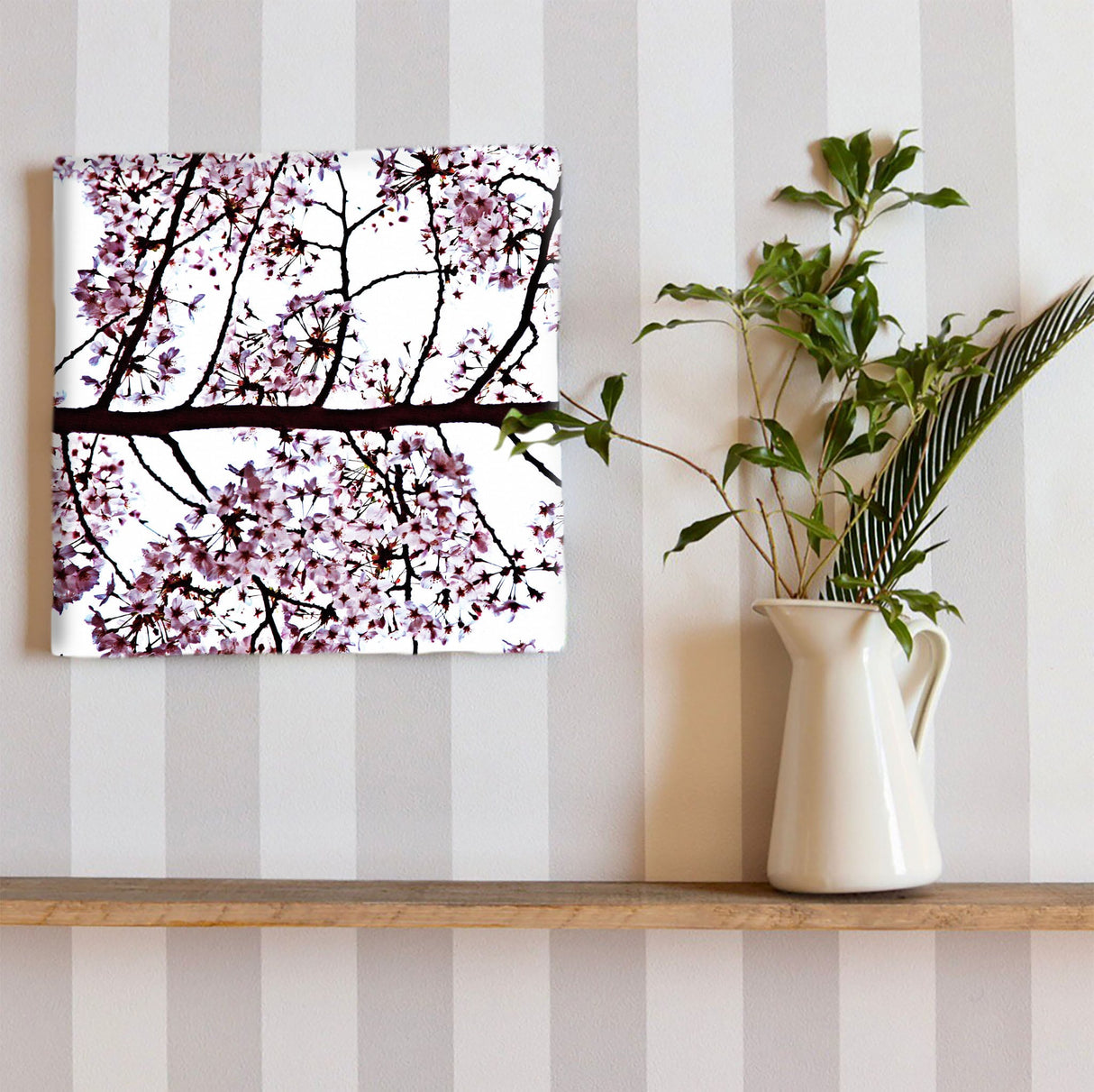 秦義之のファブリックパネル|花 アート 雑貨 hat-0005 - ArtDeli. アートパネル専門店