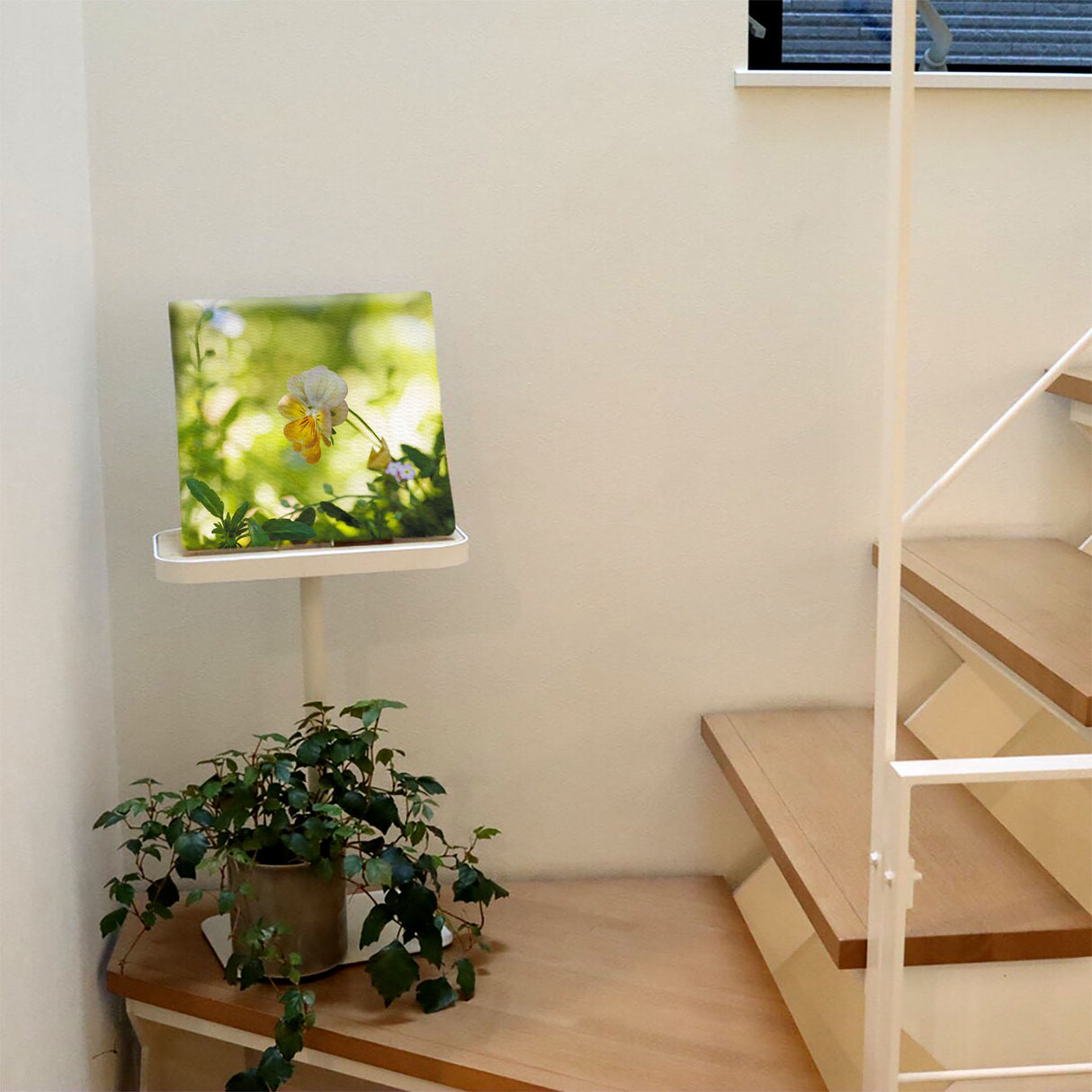 ビオラのアートパネル インテリア雑貨 アートパネル キャンバス 花 グリーン nori-2005-007 - ArtDeli. アートパネル専門店