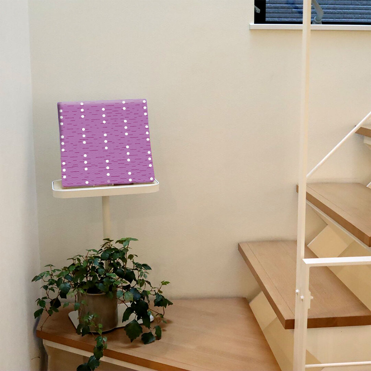 紫色の水玉モチーフ・インテリア小物 壁掛け アート pat-0110