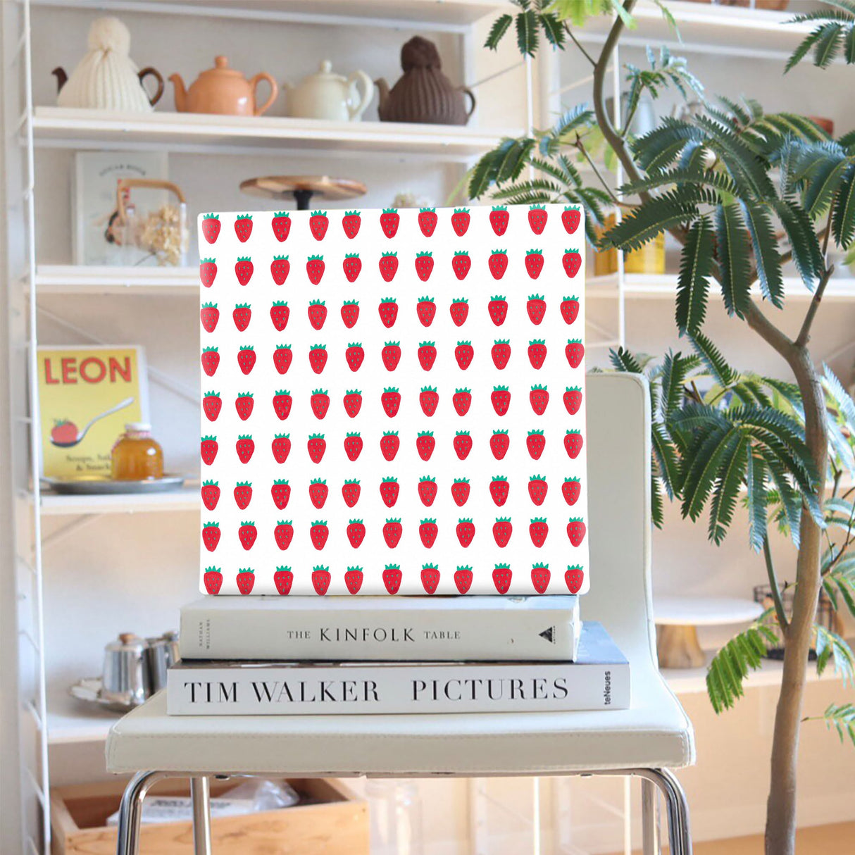 Scandinavian-style art panel interior goods art simple strawberry pat-1702-033