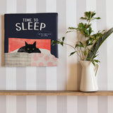 まどろみに誘う、眠りの番猫がそっと見守る – スリープ・キャット – Sleep Cat