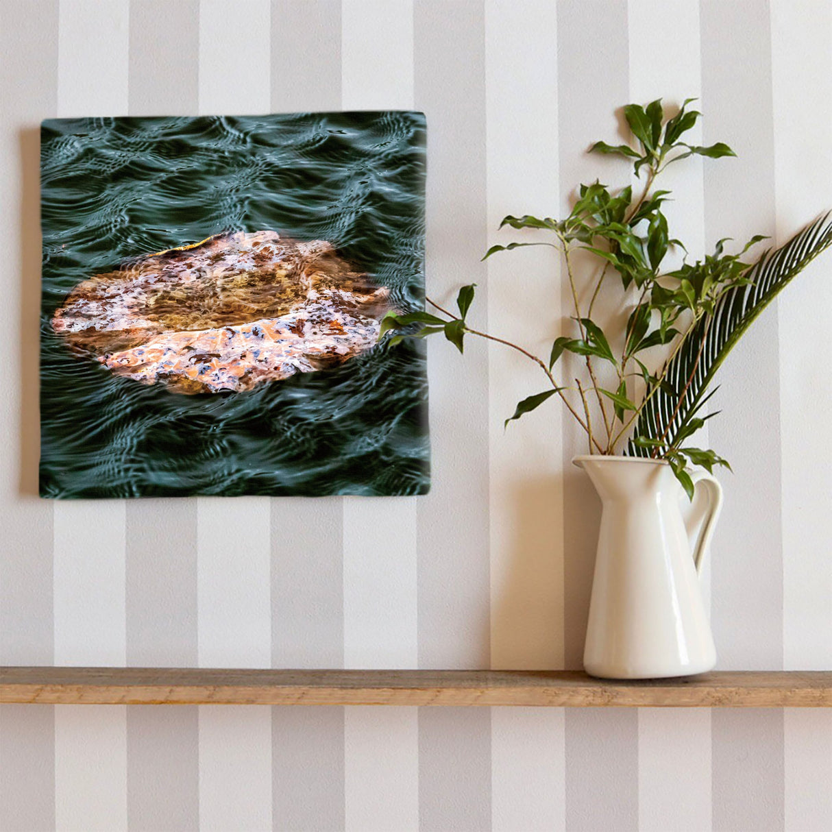 [Charity included] Wall decor by the hermit photographer Sakakibara Interior goods Shiga Prefecture The power of art Nature Fallen leaves skbr-0004